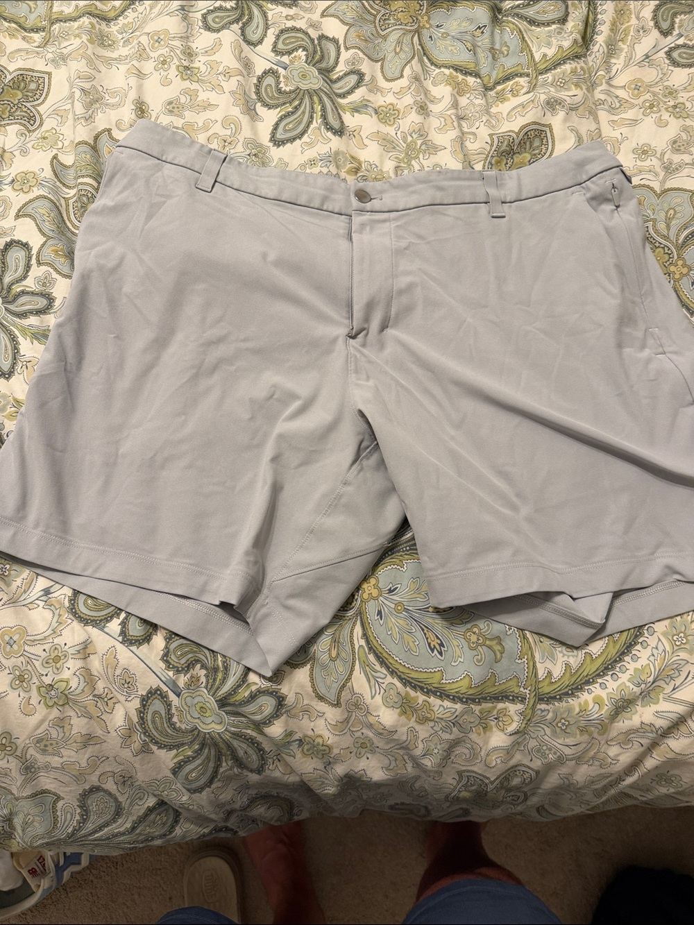 lululemon athletica Men's Light Gray Performance Shorts